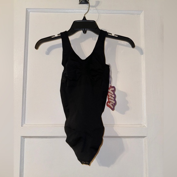 Yitty Nearly Naked Shaping Thong Bodysuit m/l - Picture 6 of 8